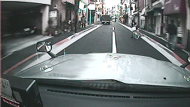携帯電話使用による事故